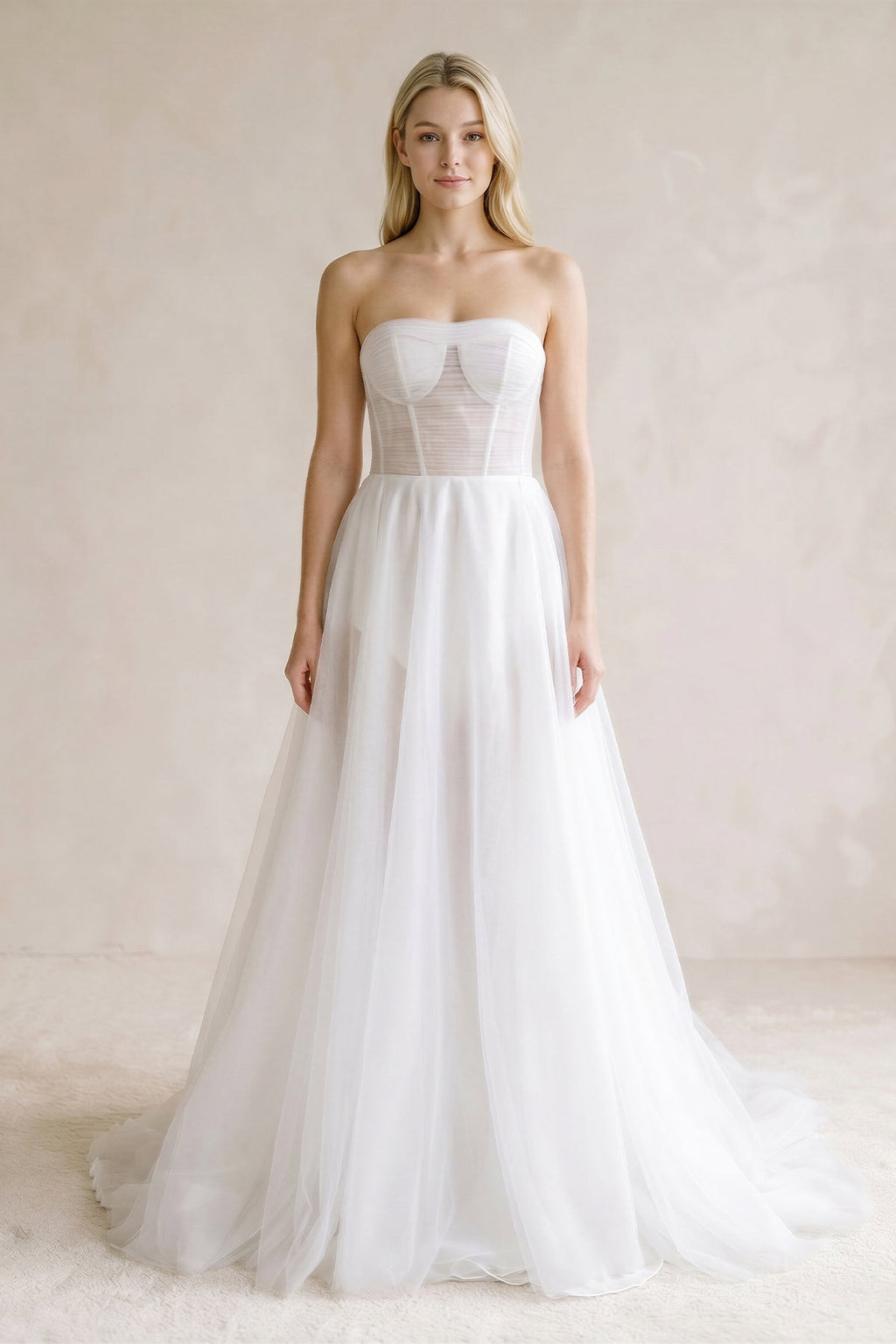 Romantic A-Line Sweetheart Tulle Beach Wedding Dresses with Slit - Curvevia