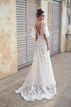 Romantic Ivory Lace Flower Appliques Wedding Dress - Curvevia