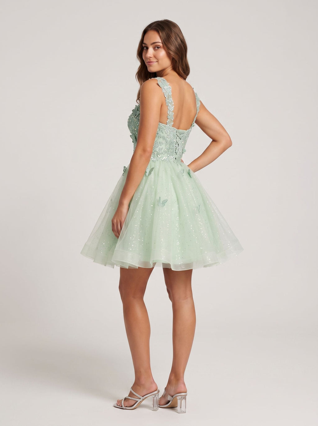 Green Tulle A-Line Sweetheart Criss-Cross Straps Short Dress with Butterfly Appliques - Curvevia