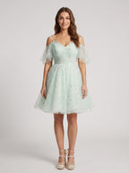 Green Tulle A-Line Sweetheart Lace-up Short Dress with Daisy Appliques - Curvevia