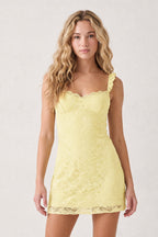Yellow Sweetheart Lace Sheath Mini Homecoming Dress with Lace-Up Back - Curvevia