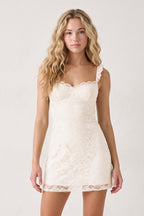 Yellow Sweetheart Lace Sheath Mini Homecoming Dress with Lace-Up Back - Curvevia
