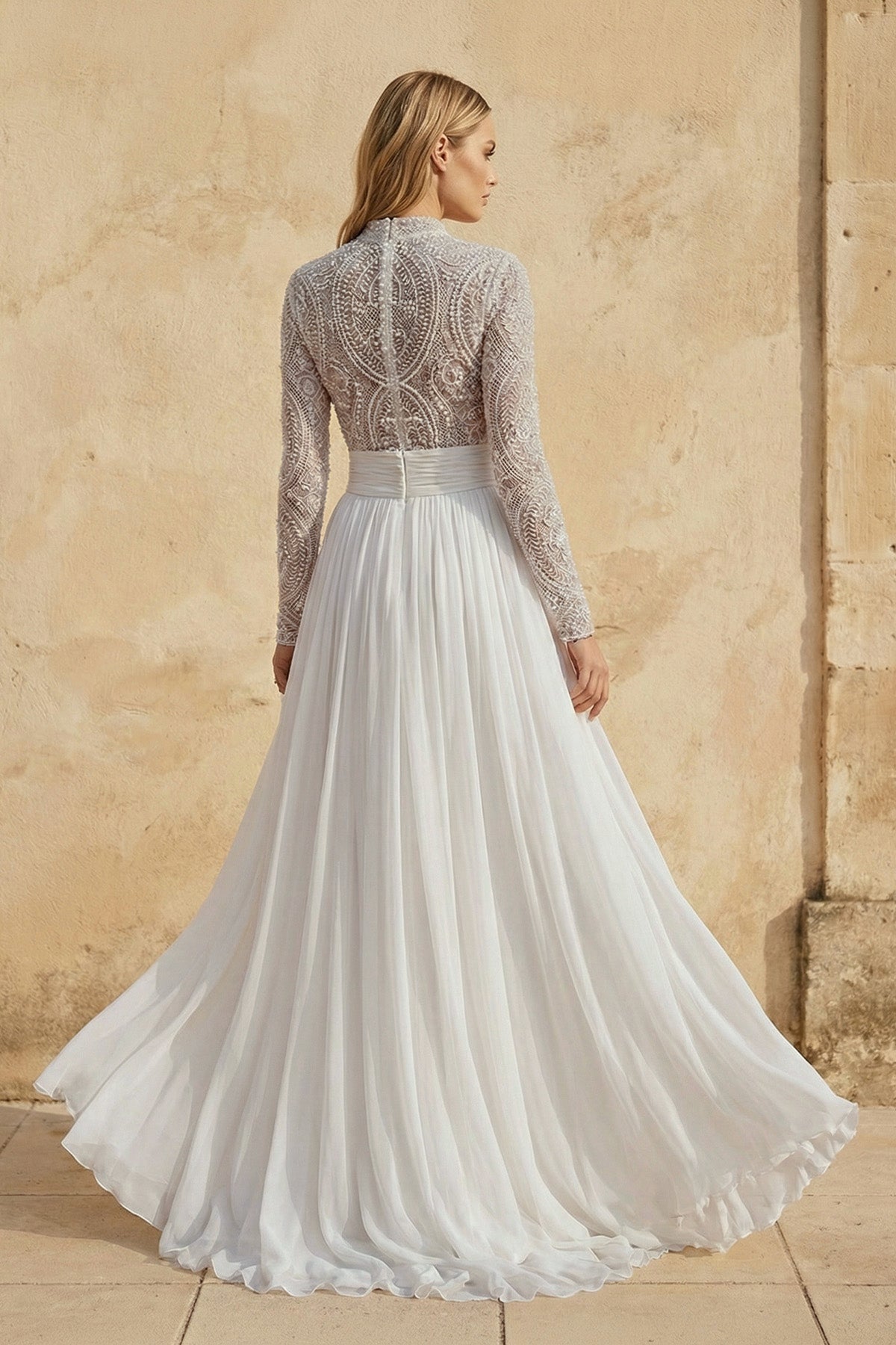 Luxurious Lace Beading Long Sleeves A-Line Pleated Tulle Wedding Dresses - Curvevia