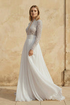 Luxurious Lace Beading Long Sleeves A-Line Pleated Tulle Wedding Dresses - Curvevia