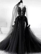 Sexy Black Lace Appliques Sleeveless Tulle Backless Wedding Dresses with Veil - Curvevia