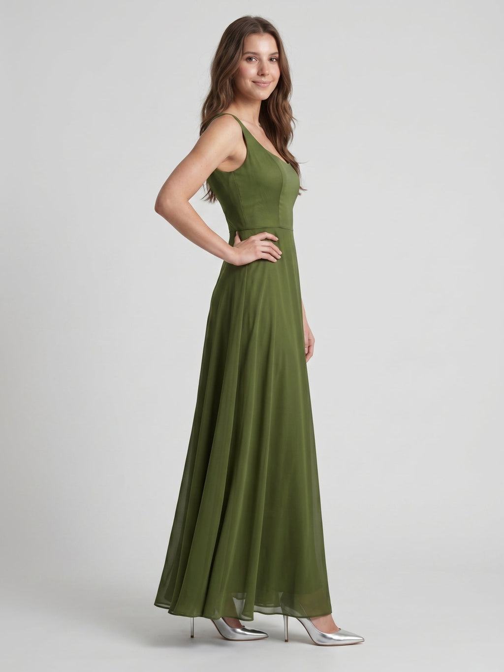 Olive Green Chiffon Column Scoop Neck Backless Floor-Length Bridesmaid Dress - Curvevia