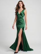 Emerald Satin Trumpet V-Neck Keyhole Back Floor-Length Bridesmaid Dress - Curvevia