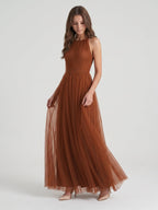 Terracotta Tulle A-Line Scoop Neck Back Zip Floor-Length Pleated Bridesmaid Dress - Curvevia
