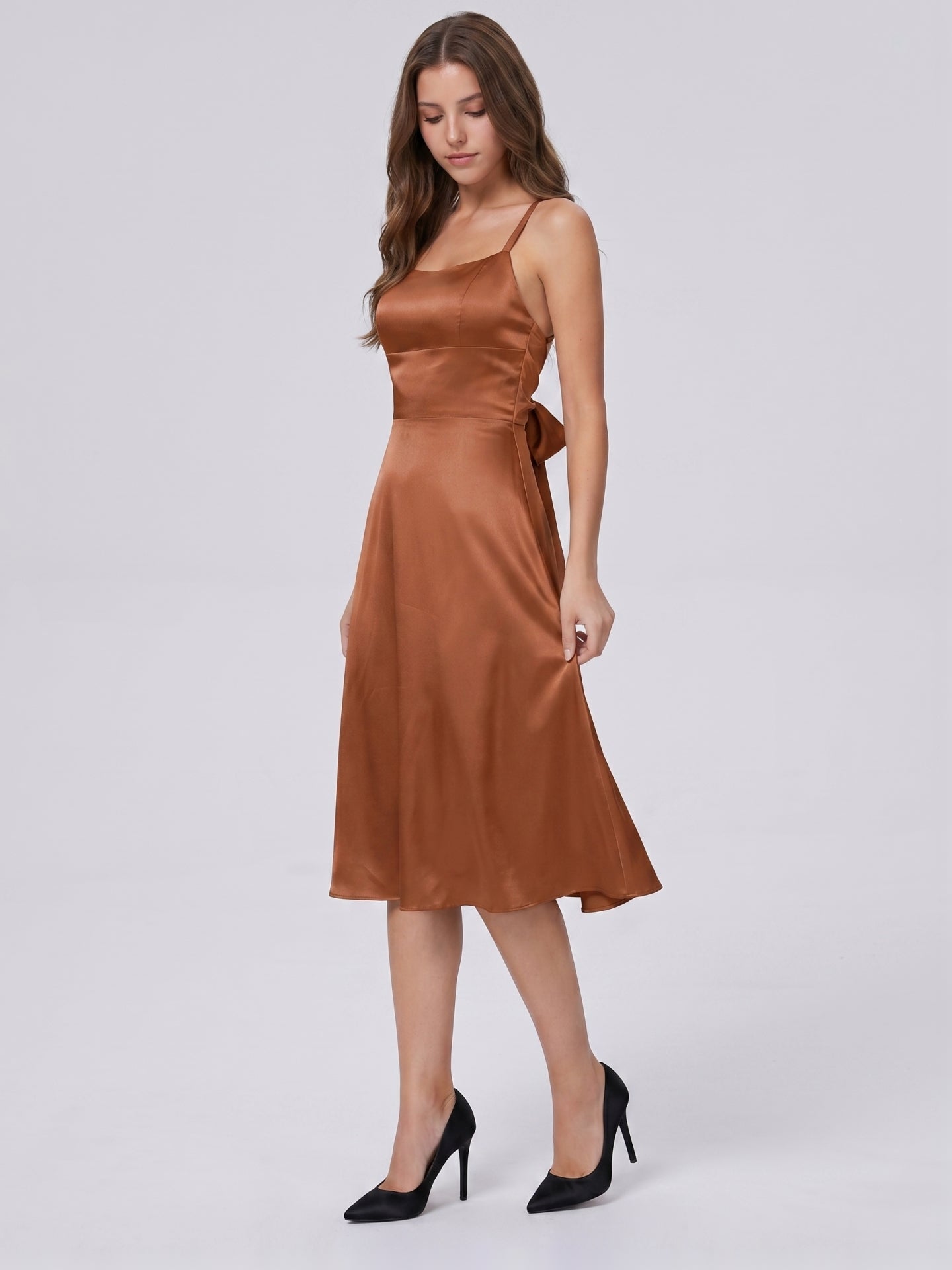 Terracotta Satin A-Line Scoop Neck Criss-Cross Back Knee-Length Bridesmaid Dress with Bow - Curvevia