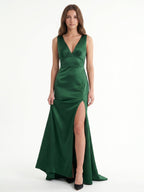 Emerald Satin Trumpet V-Neck Keyhole Back Floor-Length Bridesmaid Dress - Curvevia