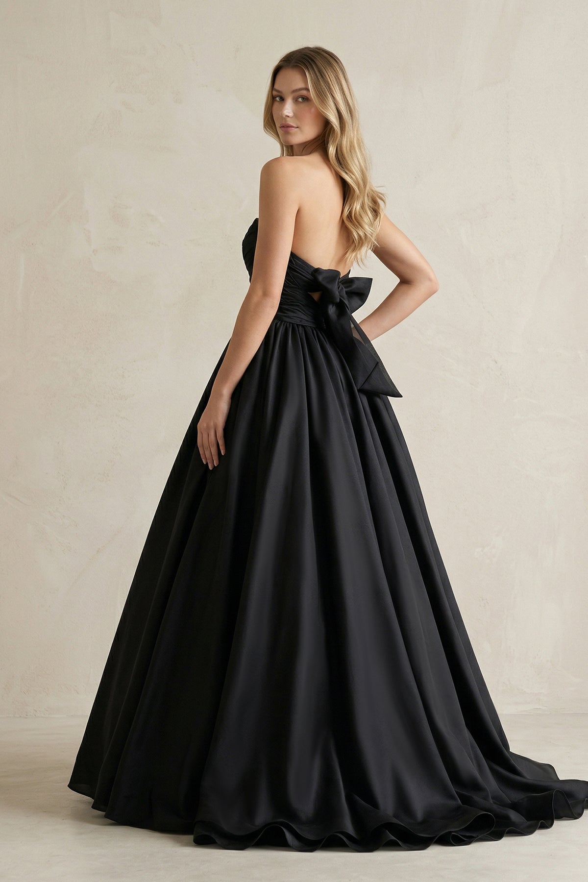 Simple Satin Ball Gown Ruched Wedding Dress in Black - Curvevia