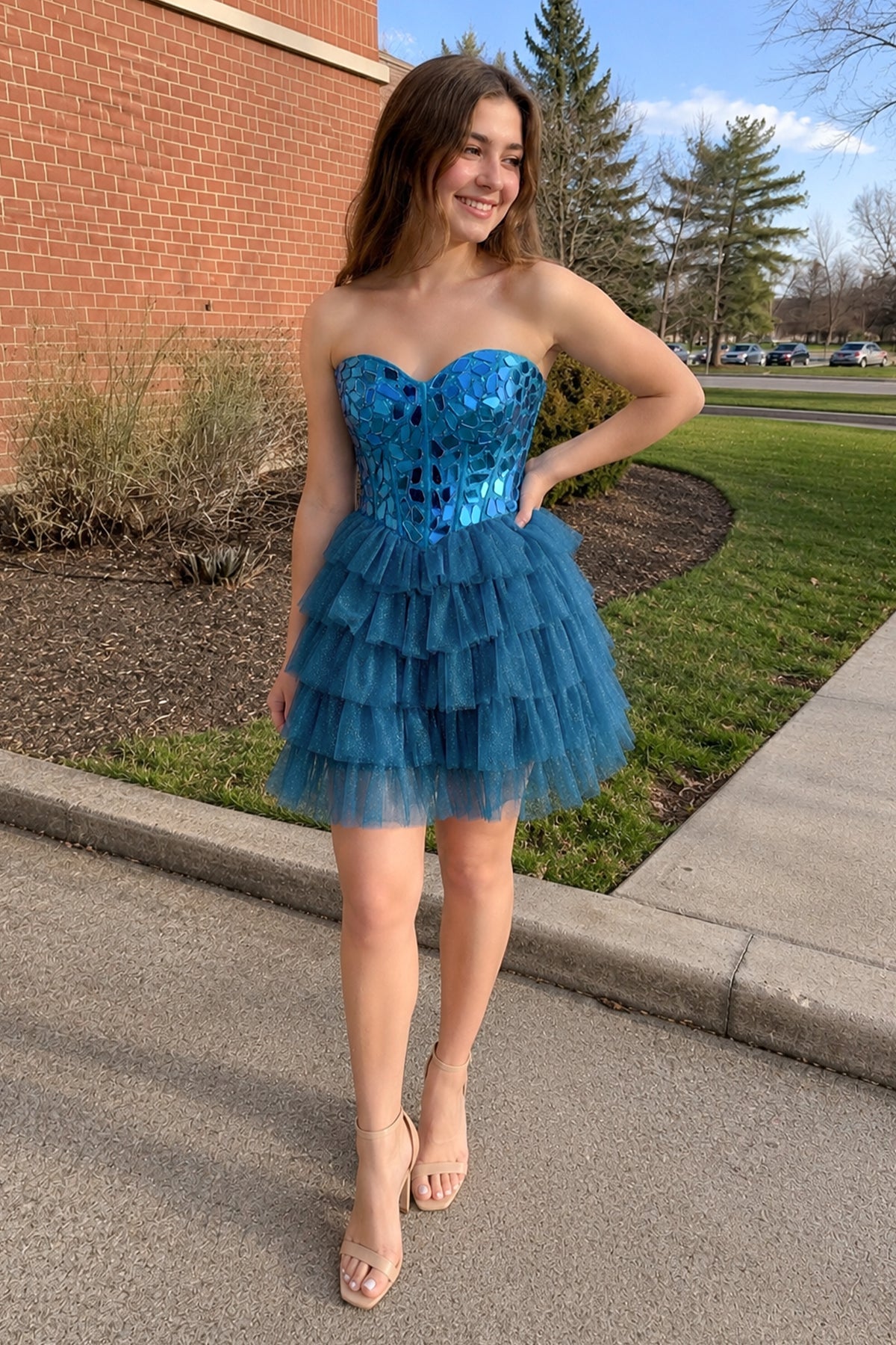 Sparkly Champagne Sweetheart A-Line Tulle Tiered Homecoming Dress - Curvevia