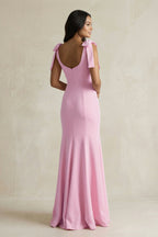 Square Neck Mermaid Bridesmaid Dress With Bow in Pink - Curvevia