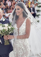 Straps Mermaid Wedding Dresses Lace Appliqued Bridal Gowns - Curvevia