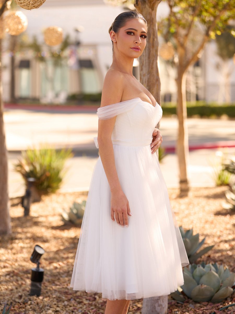 Sweet A-Line Off-The-Shoulder Little White Tulle Wedding Dresses - Curvevia