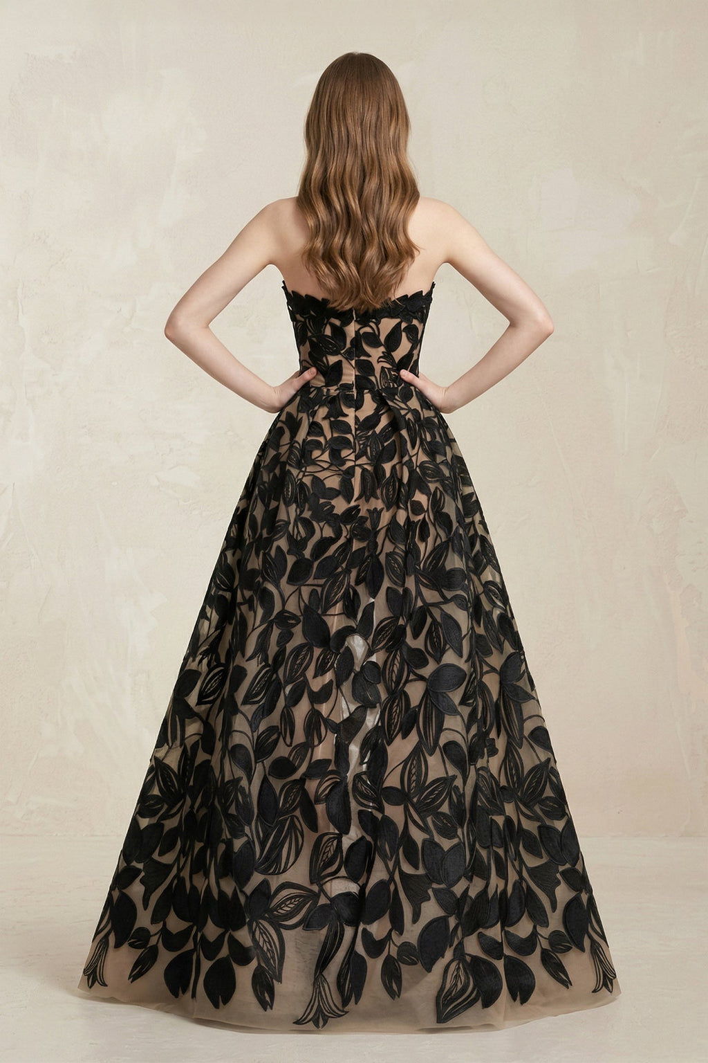 Sweetheart A-Line Appliqued Wedding Dress in Black - Curvevia