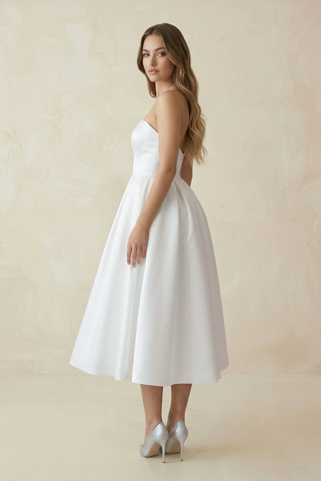 Short Satin Sweetheart Tea-length Bridal Dress for Casual Wedding - Curvevia