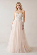 Sweetheart A-Line Tulle Lace Appliques Sleeveless Wedding Dress - Curvevia