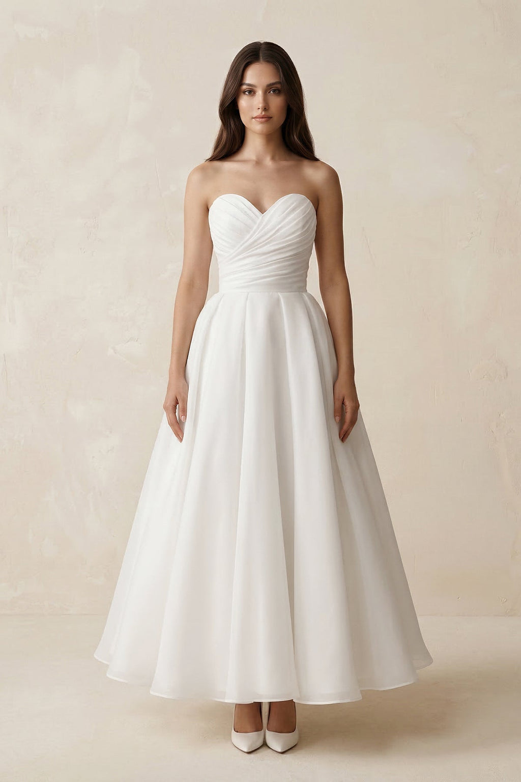 Sweetheart Chiffon A-Line Ruched Wedding Dress in White - Curvevia