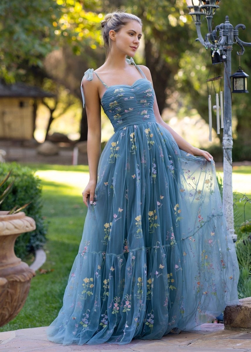 Spaghetti Straps Neck Floor Length Tulle Embroidery Floral Evening Dress - Curvevia