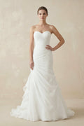 Sweetheart Mermaid Organza Wedding Dress With Ruching and Ruffles - Curvevia