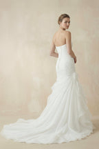 Sweetheart Mermaid Organza Wedding Dress With Ruching and Ruffles - Curvevia