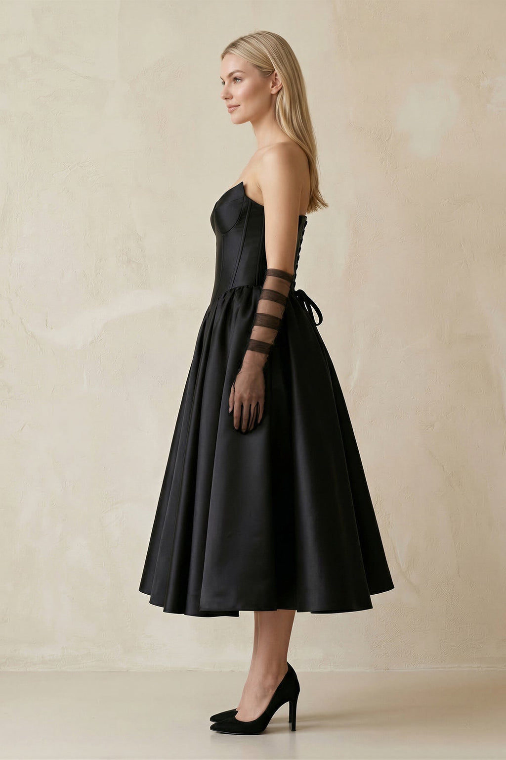 Sweetheart Satin A-Line Midi Wedding Dress With Sleeves in Black - Curvevia