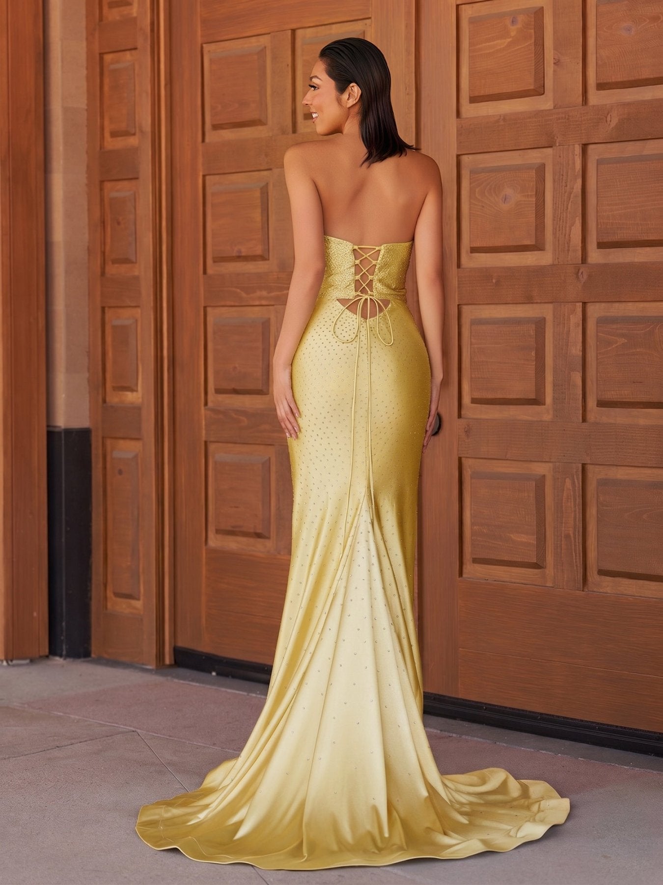 Glitter Mermaid Yellow Sweetheart Cut-out Long Prom Dress with Beading - Curvevia