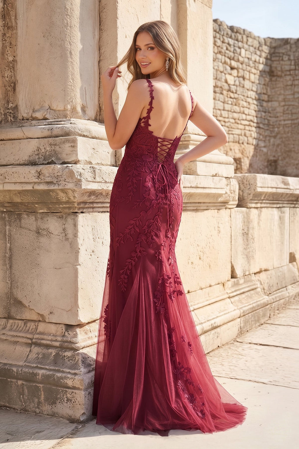 Mermaid Spaghetti Straps Lavender Lace Long Prom Dresses with Appliques - Curvevia