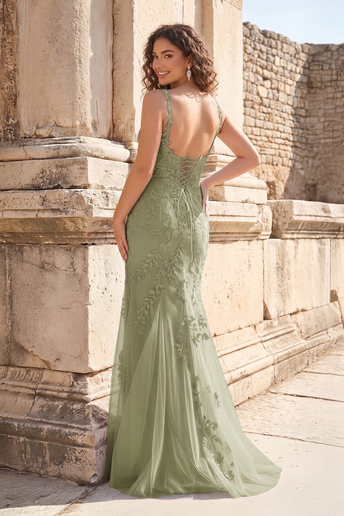 Mermaid Spaghetti Straps Lavender Lace Long Prom Dresses with Appliques - Curvevia