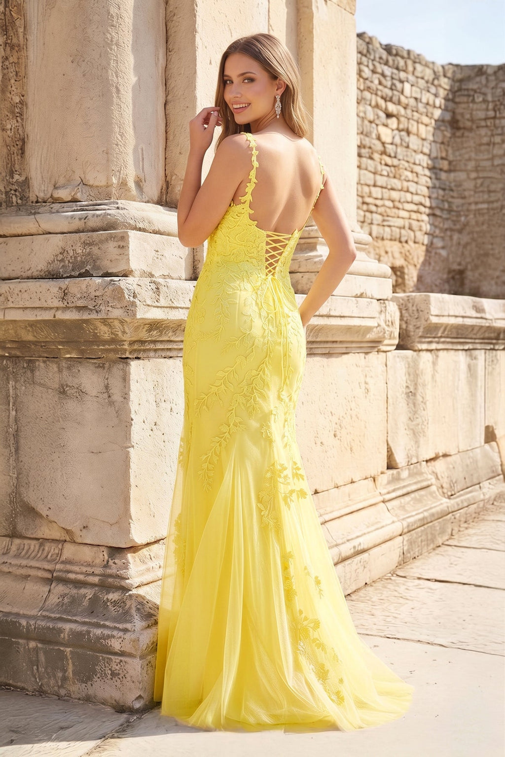 Mermaid Spaghetti Straps Lavender Lace Long Prom Dresses with Appliques - Curvevia
