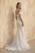 Mermaid Off-The-Shoulder Sleeveless Lace Wedding Dresses - Curvevia