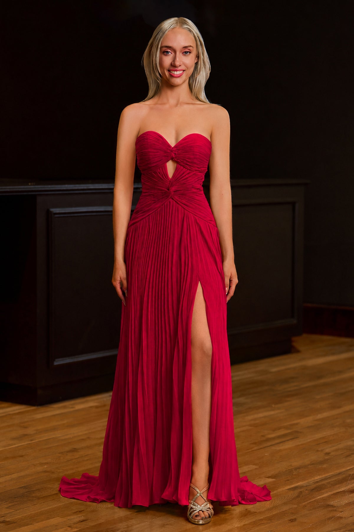 Sweetheart Keyhole Pleated A-Line Evening Dress - Curvevia