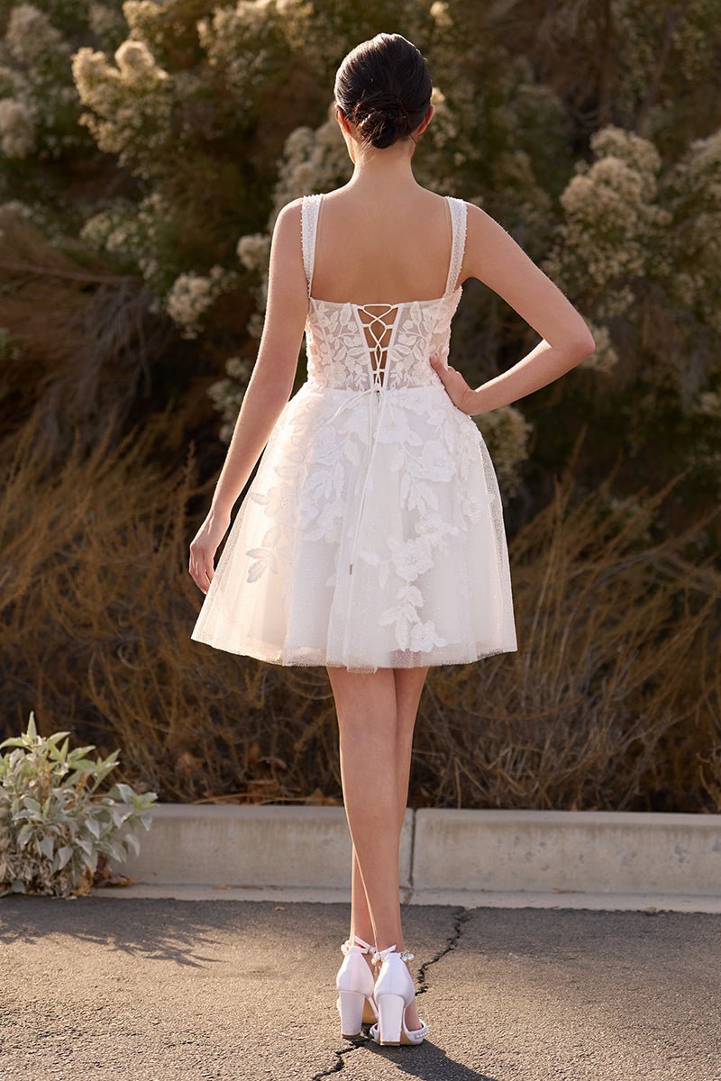 Unqiue A-Line Sweetheart Sequin Short Wedding Dress with Appliques - Curvevia