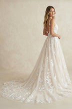 Ivory V-Neck A-Line Tulle Wedding Dress with Pockets - Curvevia