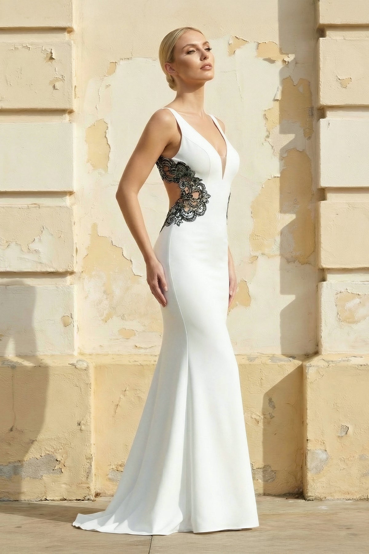 Long Spaghetti Straps Mermaid White Wedding Dress with Appliques - Curvevia