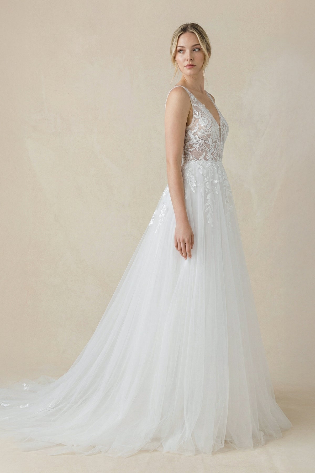 V Neck Satin Mermaid Wedding Dress in White - Curvevia