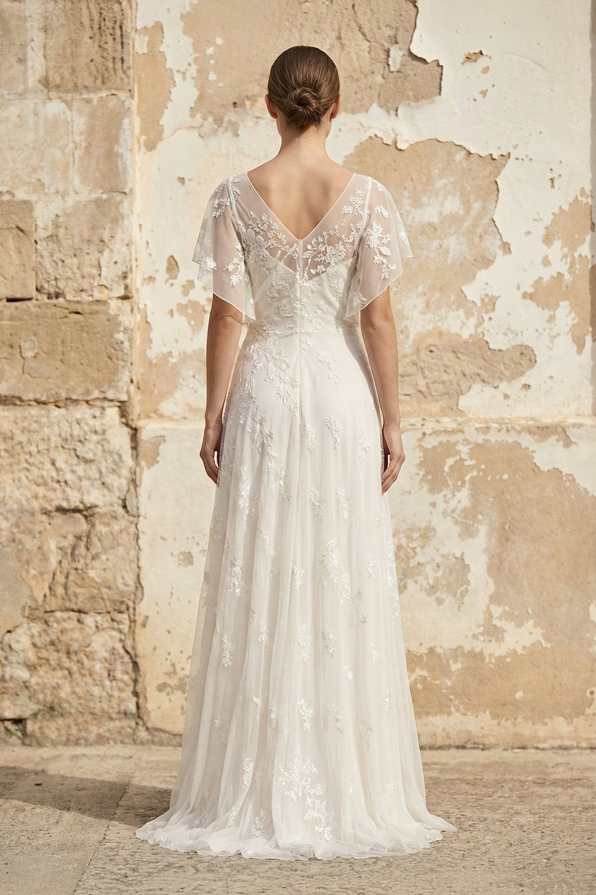 Vintage Graceful Floral V-neck V-back Side Button Decorated Lace Wedding Dress With Butterfly Sleeves - Curvevia