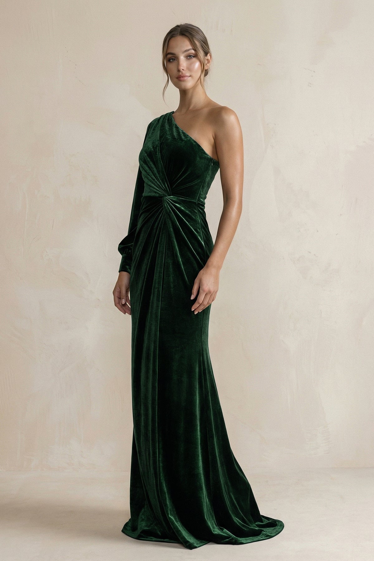 Velvet One Shoulder Sheath Long Sleeve Bridesmaid Dress in Dark Green - Curvevia