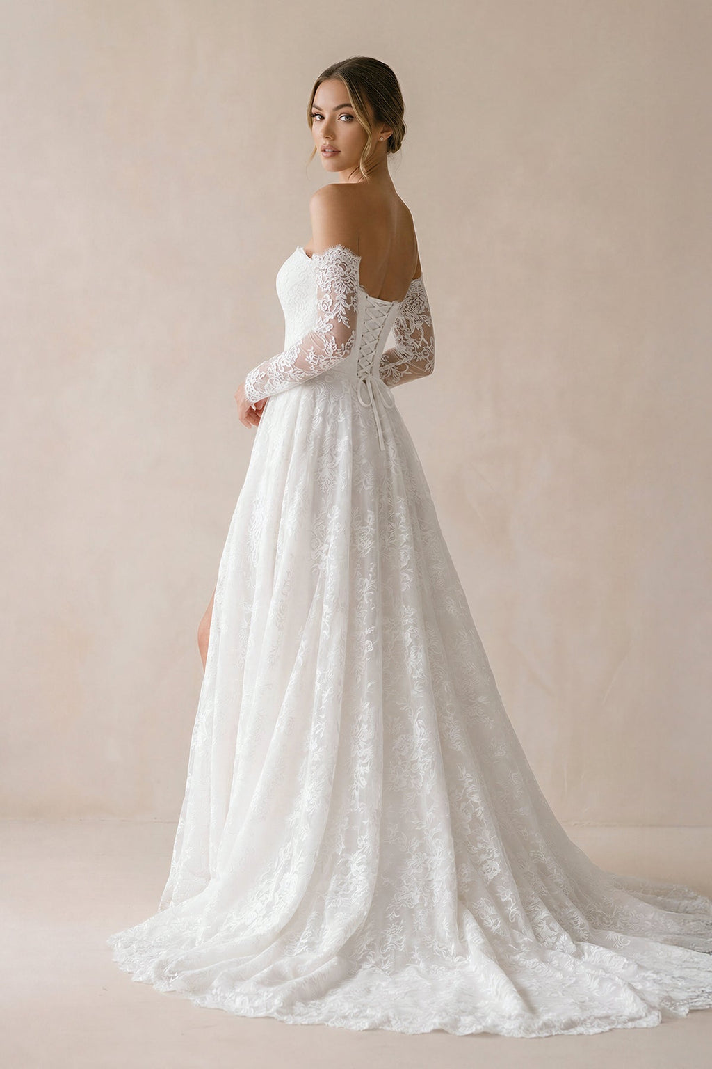 Vintage A-Line Sweetheart White Lace Wedding Dresses with Slit - Curvevia