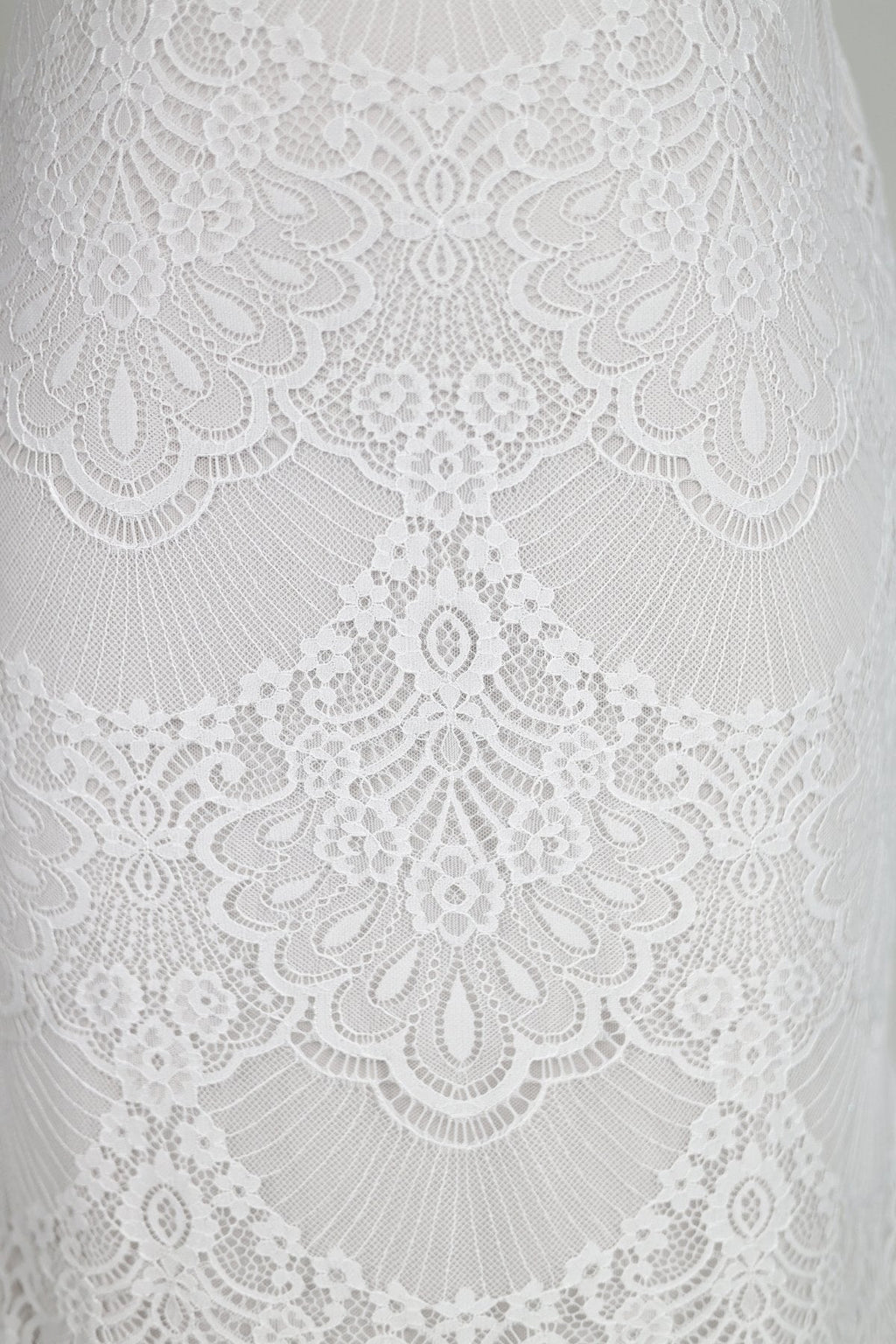 Bohemian Lace wedding Dresses Mermaid V-Neck Backless Bridal Gowns - Curvevia