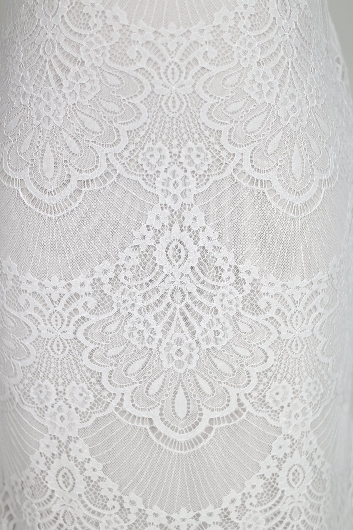 Bohemian Lace wedding Dresses Mermaid V-Neck Backless Bridal Gowns - Curvevia