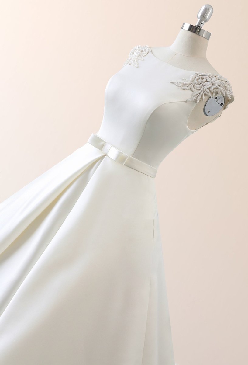White Satin Cap Sleeve Lace-Up Wedding Dress With Pearls - Curvevia