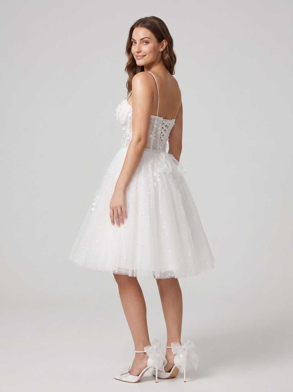 White Tulle A-Line Sweetheart Lace-up Short Dress with Applique Bodice - Curvevia