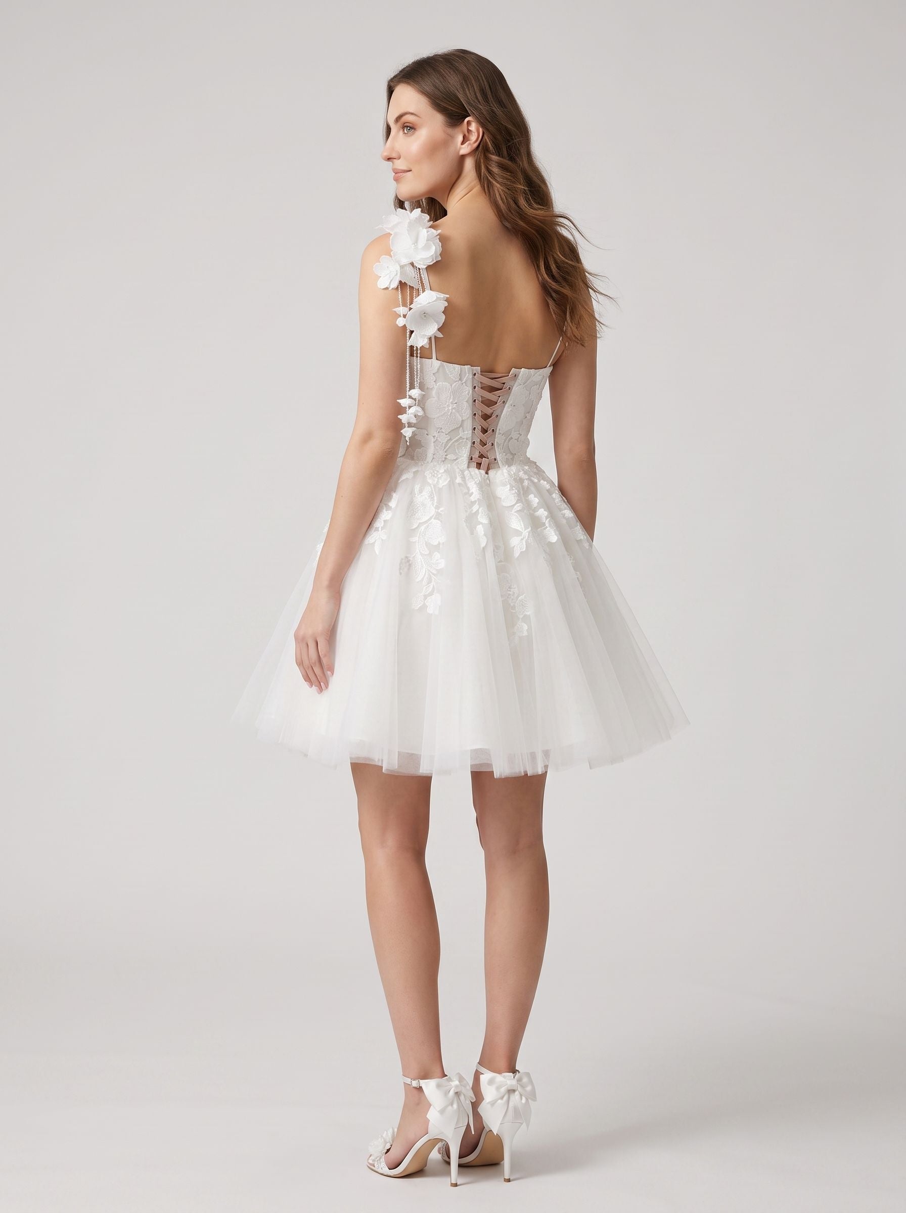 White Tulle A-Line Sweetheart Criss-Cross Straps Short Dress with 3D Flowers - Curvevia